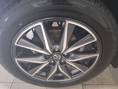 Used 2018 MAZDA CX-5 Touring w/ Preferred Equipment Package image 12