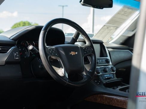 Used 2020 Chevrolet Tahoe Premier RWD image 10