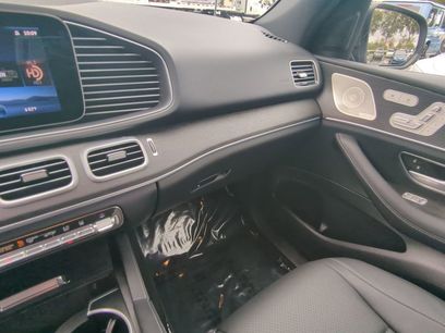 New 2025 Mercedes-Benz GLE 450e 4MATIC