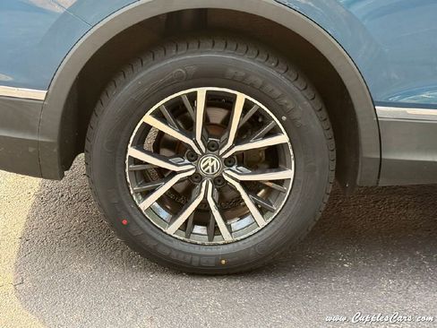 Used 2020 Volkswagen Tiguan SE w/ Panoramic Sunroof Package image 47