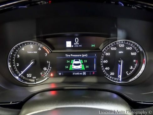 Used 2021 Cadillac XT5 Premium Luxury w/ LPO, Floor Liner Package image 6