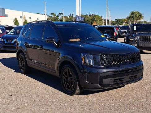 Used 2025 Kia Telluride EX X-Line image 3