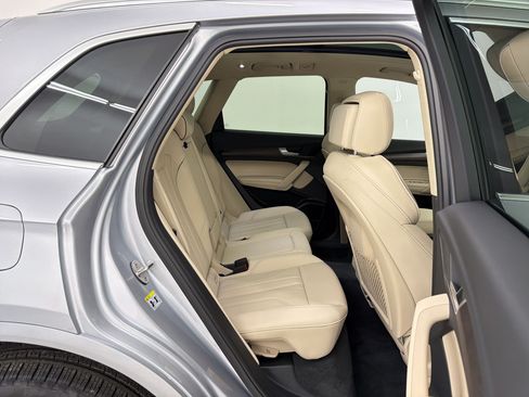 Certified 2025 Audi Q5 2.0T Premium Plus AWD/4WD image 28
