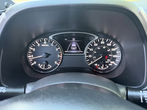 Used 2016 Nissan Pathfinder S FWD image 36