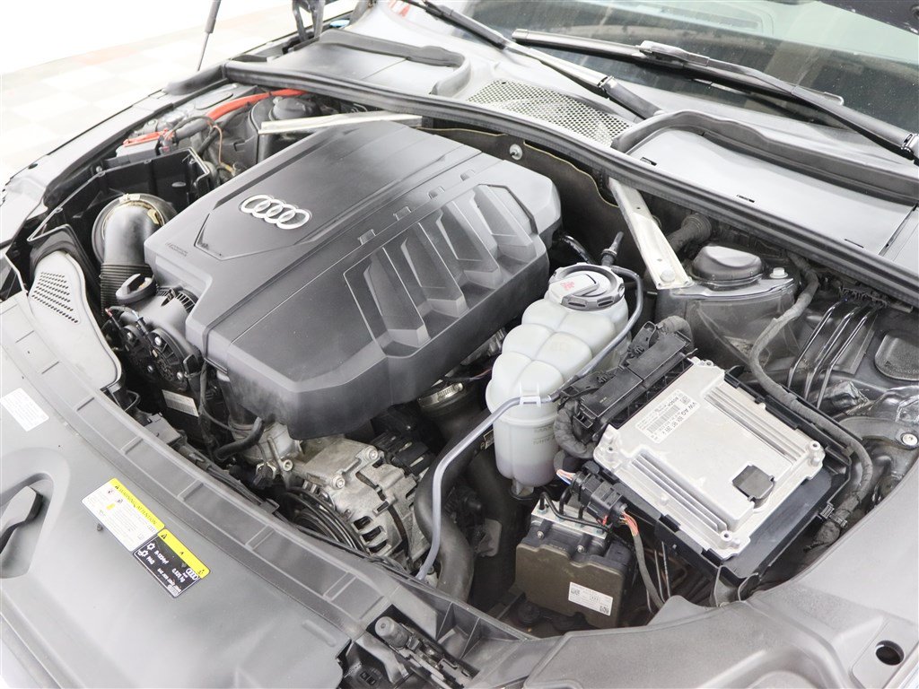 Used 2021 Audi A4 2.0T Premium w/ Convenience Package AWD/4WD image 28