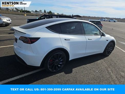 Used 2023 Tesla Model Y Performance image 5