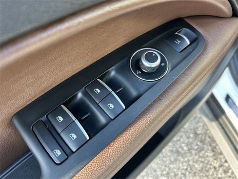 Used 2019 Alfa Romeo Stelvio Ti image 16