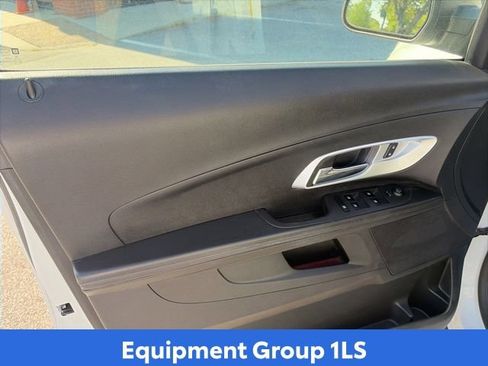 Used 2015 Chevrolet Equinox LS AWD/4WD image 12