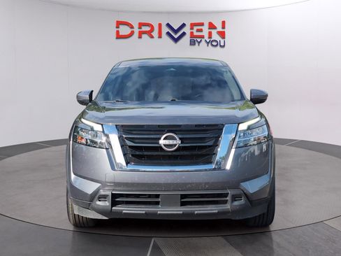 Used 2022 Nissan Pathfinder S image 8