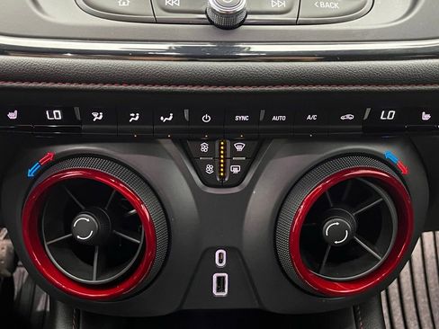 Used 2021 Chevrolet Blazer RS FWD image 28