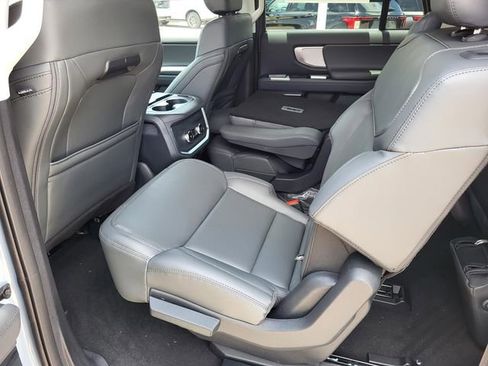New 2026 Ford Expedition Max Active RWD image 15