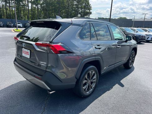 Used 2022 Toyota RAV4 Limited AWD/4WD image 5