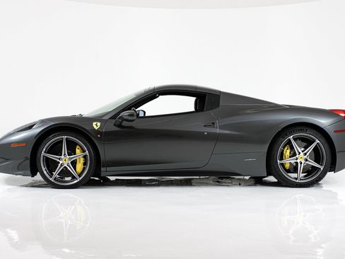 Certified 2013 Ferrari 458 Spider RWD image 5