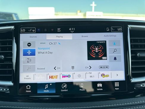 New 2026 Chrysler Pacifica Select image 34