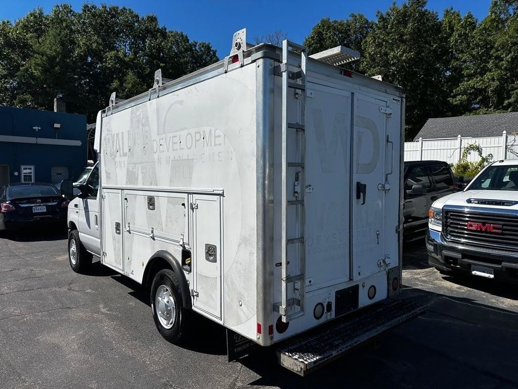 Used 2015 Ford E-350 and Econoline 350 Super Duty w/ Power Windows & Locks Group RWD image 3