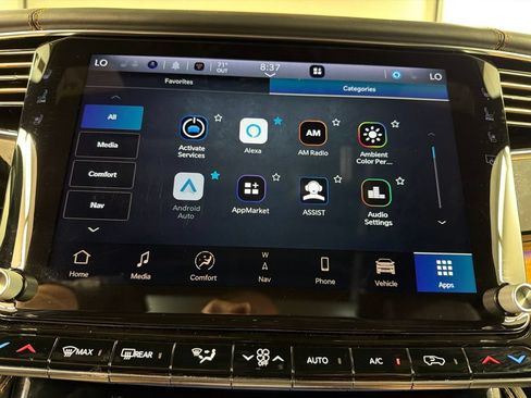 Used 2024 Jeep Grand Wagoneer L Series III AWD/4WD image 9