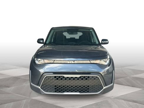 Used 2024 Kia Soul LX w/ Option Group 015 FWD image 3