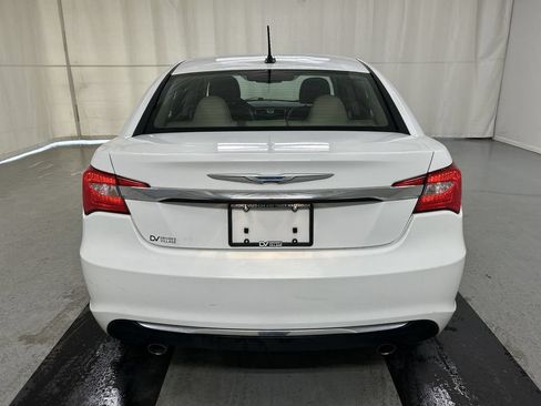 Used 2013 Chrysler 200 Limited FWD image 19