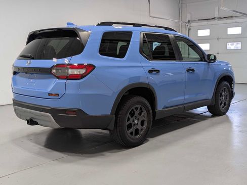 Certified 2023 Honda Pilot TrailSport image 8