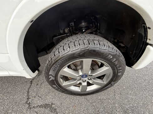 Used 2015 Ford F150 Lariat w/ Equipment Group 502A Luxury image 42