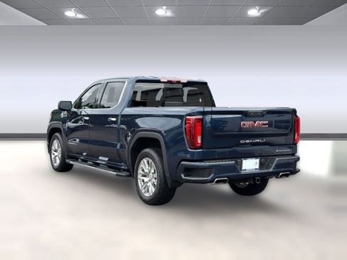 Used 2023 GMC Sierra 1500 Denali w/ Technology Package AWD/4WD image 3