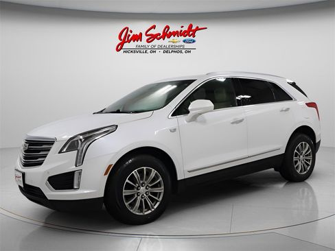 Used 2018 Cadillac XT5 Luxury image 2