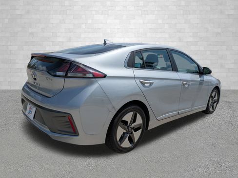 Used 2021 Hyundai Ioniq SEL image 2