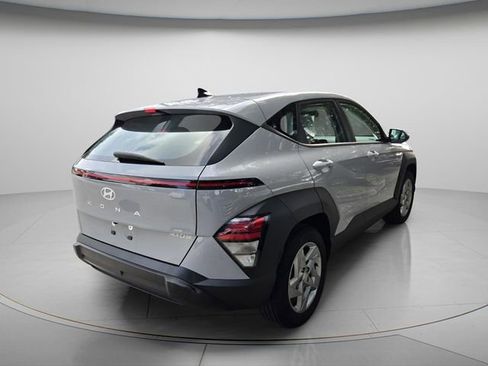 Used 2025 Hyundai Kona SE FWD image 6