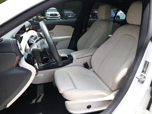 Used 2023 Mercedes-Benz CLA 250 4MATIC w/ Premium Package image 15