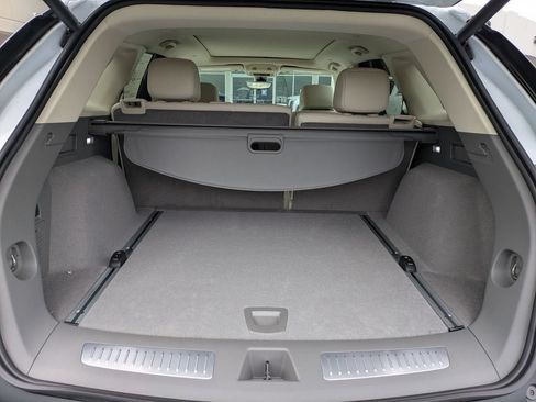 New 2026 Cadillac XT5 Premium Luxury w/ Driver Assist Package FWD image 15