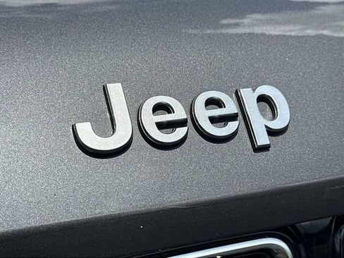 Used 2023 Jeep Grand Cherokee L Summit w/ Advanced Protech Group IV RWD image 32