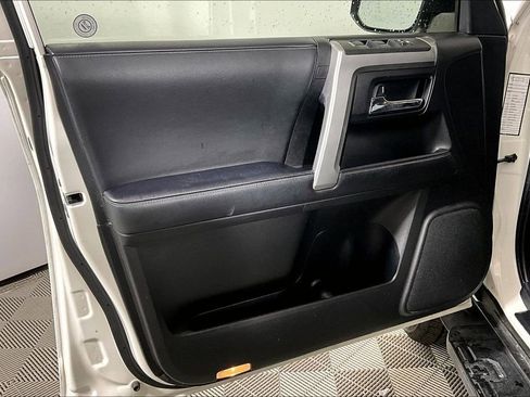 Used 2021 Toyota 4Runner SR5 image 18