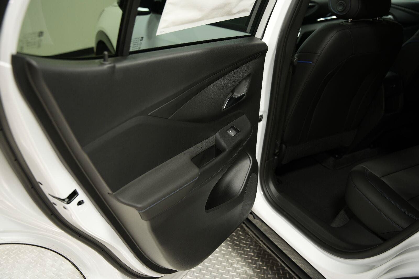 New 2026 Buick Envista Sport Touring w/ Convenience I Package FWD image 30