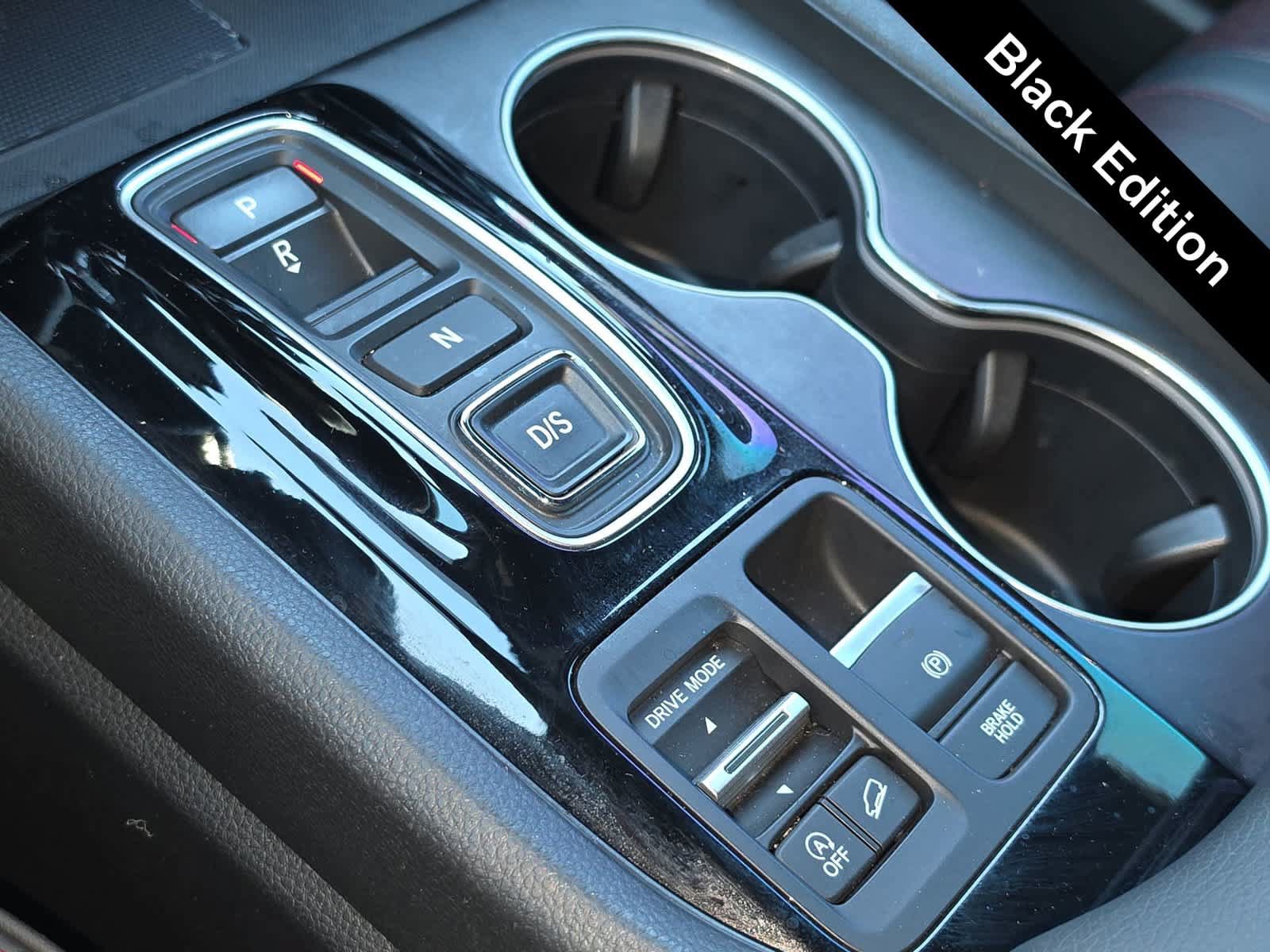 Used 2025 Honda Pilot Black Edition image 21