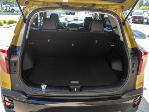 Used 2024 Kia Seltos S AWD/4WD image 31