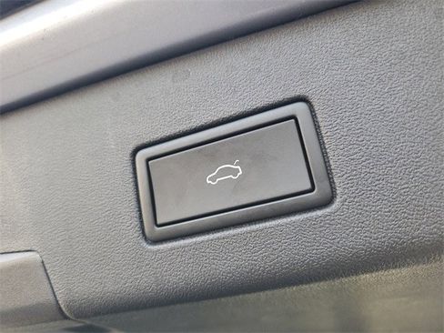 Certified 2023 Volkswagen ID.4 Pro S image 8