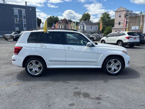 Used 2015 Mercedes-Benz GLK 350 4MATIC image 3