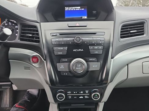 Used 2017 Acura ILX image 15