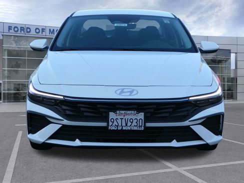 Used 2024 Hyundai Elantra SEL image 9
