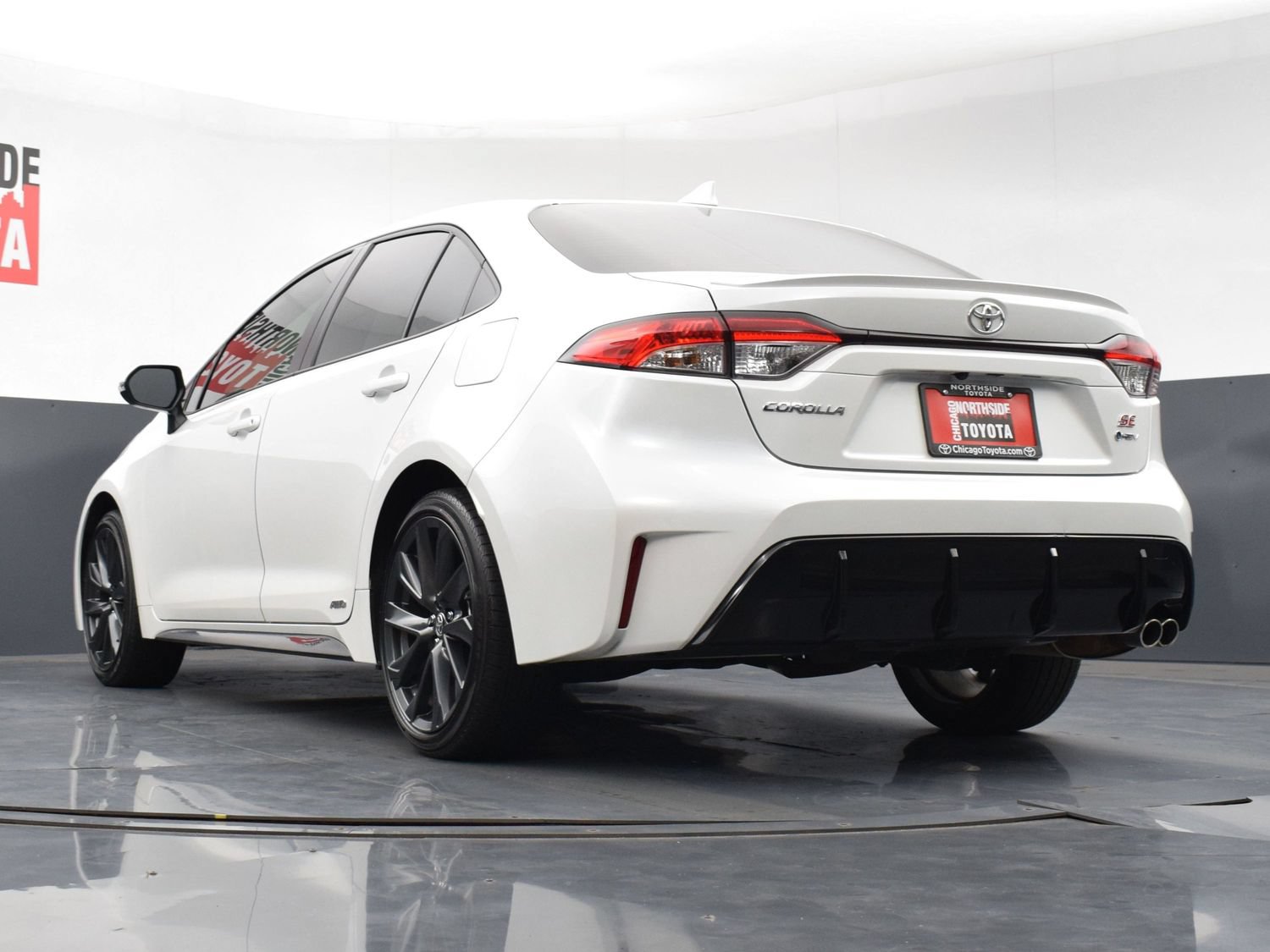 Used 2026 Toyota Corolla SE w/ SE Premium Package AWD/4WD image 27