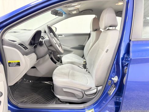 Used 2015 Hyundai Accent GLS FWD image 13
