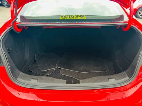 Used 2018 Chevrolet Cruze LT w/ LT Fleet Convenience Package image 14