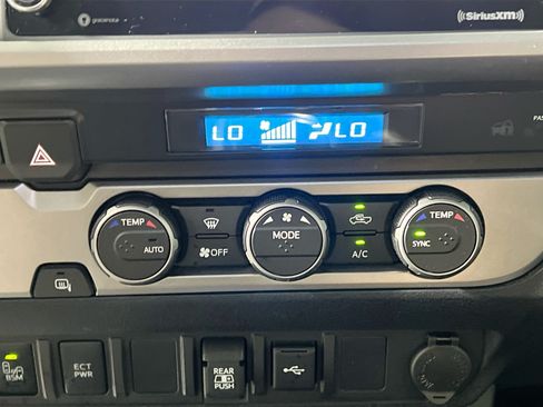 Used 2022 Toyota Tacoma SR5 w/ Technology Package RWD image 25