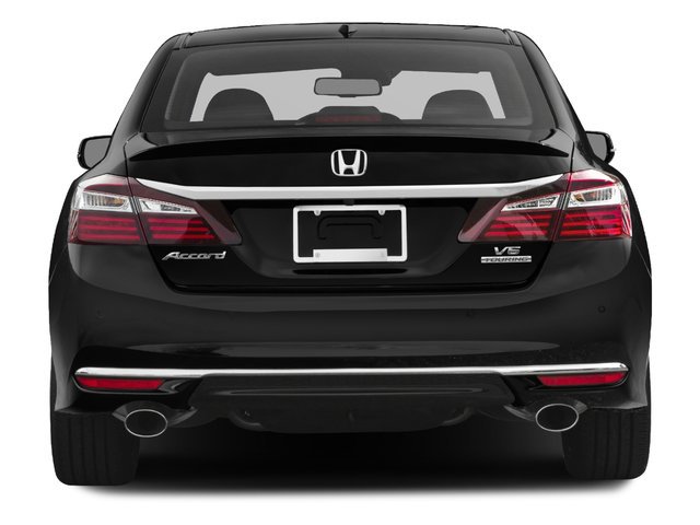 Used 2017 Honda Accord Touring image 5
