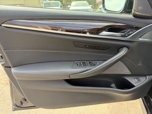 Used 2019 BMW M550i xDrive w/ Premium Package 2 image 12