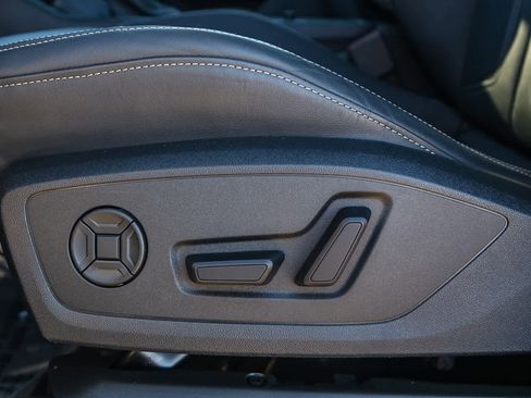 Used 2025 Audi Q3 2.0T Premium image 20