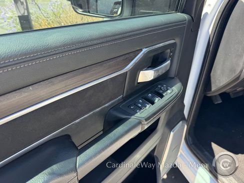 Used 2025 RAM 3500 Laramie AWD/4WD image 10