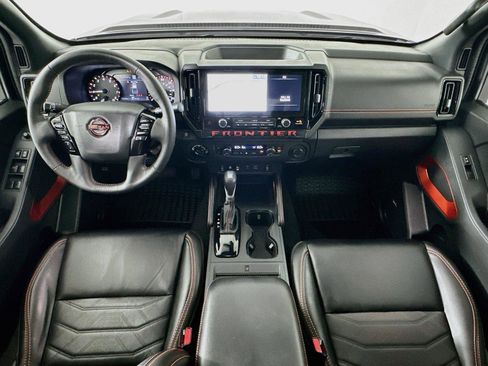 Used 2025 Nissan Frontier PRO-4X w/ Pro Premium Package AWD/4WD image 32