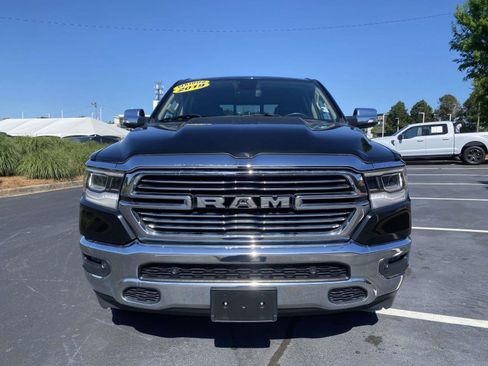 Used 2019 RAM 1500 Laramie AWD/4WD image 2