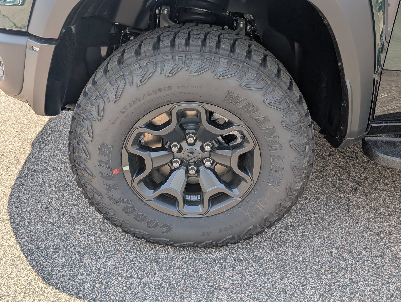 New 2026 RAM 1500 RHO AWD/4WD image 9